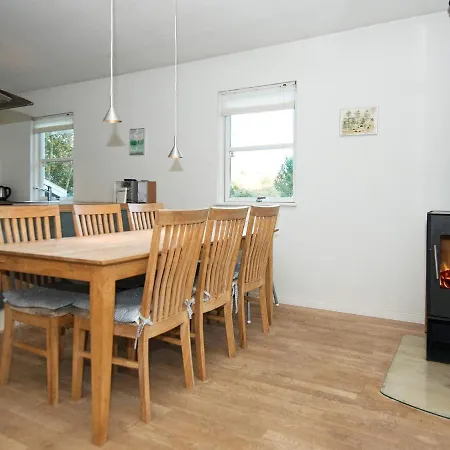 Three-bedroom Holiday In Knebel 17 *